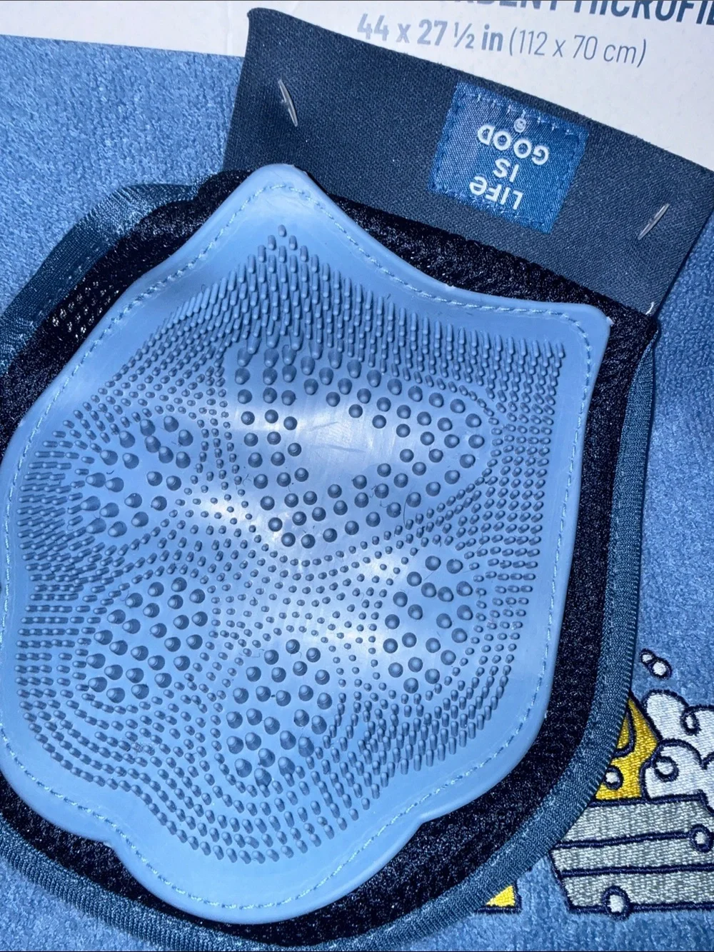 RARE Life Is Good - Pet Microfiber JAKE Drying Towel & Silicone Grooming Mitt-